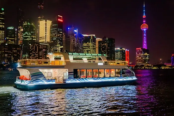 Hacer un crucero por el río Huangpu