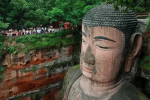Vista del Gran Buda de Leshan en un viaje privado por Sichuan