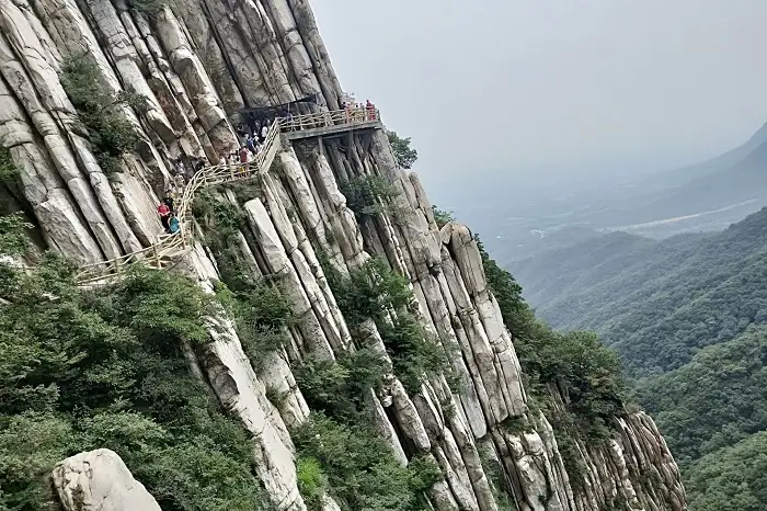 Paisajes Naturales y Cultura Local_shaolin