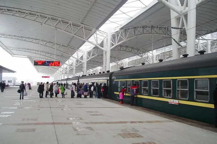 Viajar a Zhangjiajie en tren