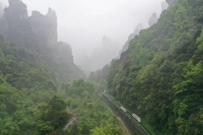 shilihualang_zhangjiajie